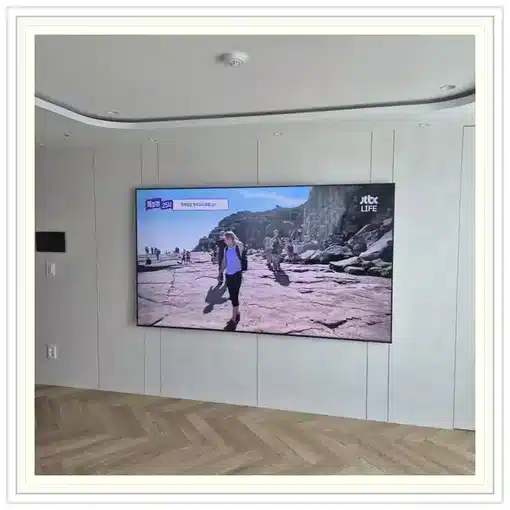 독산동중앙하이츠빌 벽걸이TV 설치 상담 참고 이미지 첫 번째